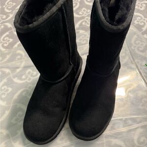 Koolaburra Black boots